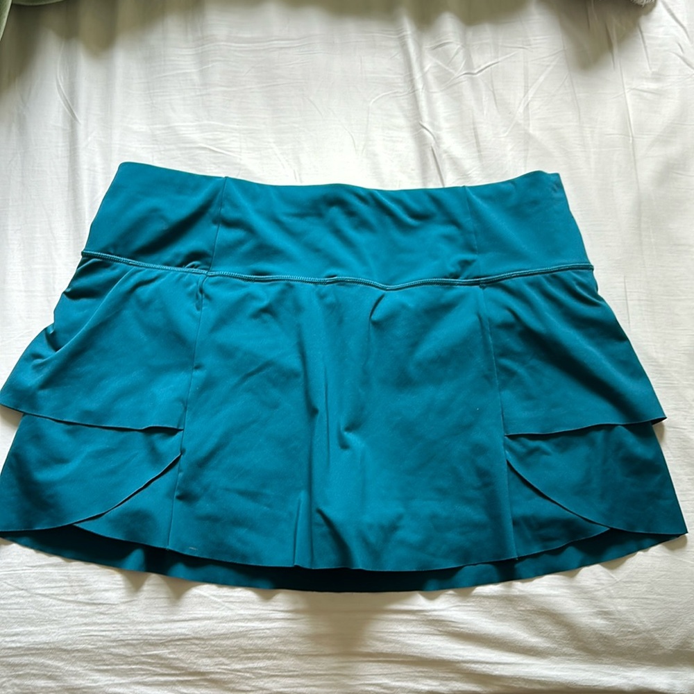 TRENDY Athleta Tennis Skirt Size Large